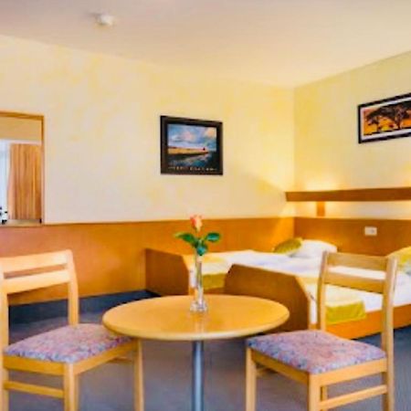 Mc Hotel Карлсруе Екстер'єр фото