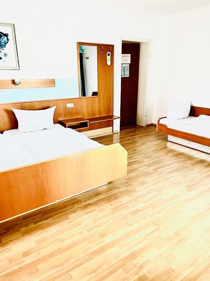 Mc Hotel Карлсруе Екстер'єр фото